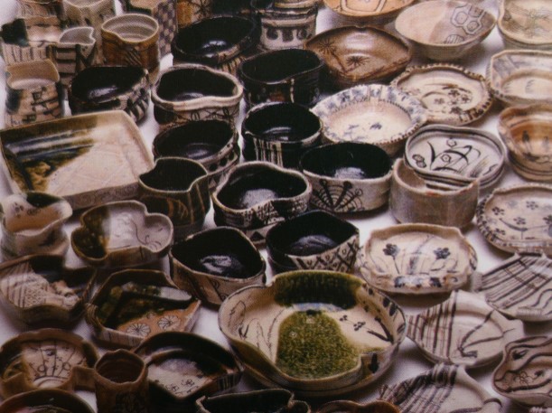廃棄された桃山陶の写真